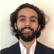 Cours de soutien scolaire à des collégiens et lycéens